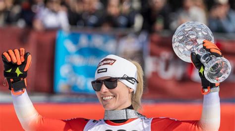 Grande Boule De Cristal Lara Gut Behrami Au Septi Me Ciel Ski Alpin