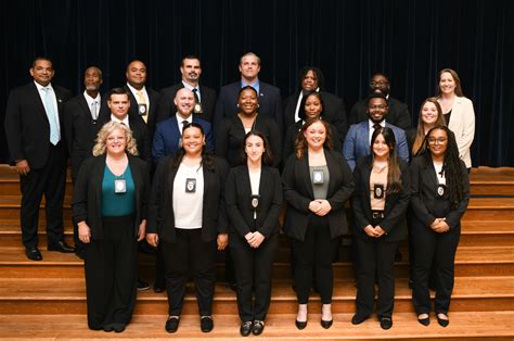 Eighteen Probation/Parole Officers Graduate in Class 7 | NC DAC