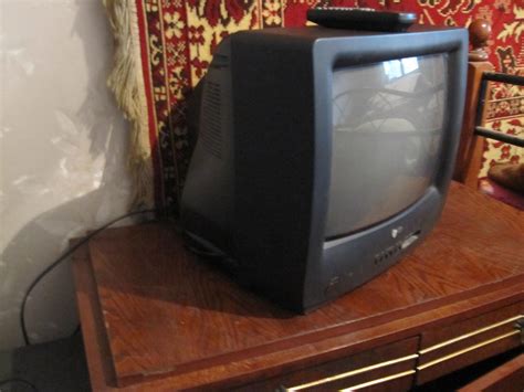 Продаю телевизор диагональ 36 см ( 14 дюймов ) фирмы LG в хорошем ...