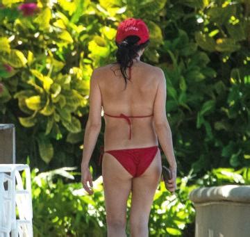 Andrea Corr Bikini On A Beach In Barbados The Drunken StepFORUM A Place To