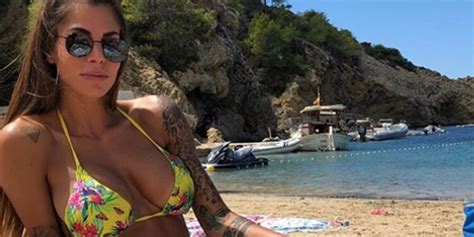 9 Hot Sexy Giada Giovanelli Bikini Pics