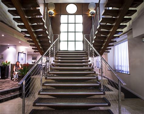 Transit Guide to Thistle City Barbican Hotel in St Luke’s 8