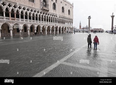 High tide in Venice, Italy Stock Photo - Alamy