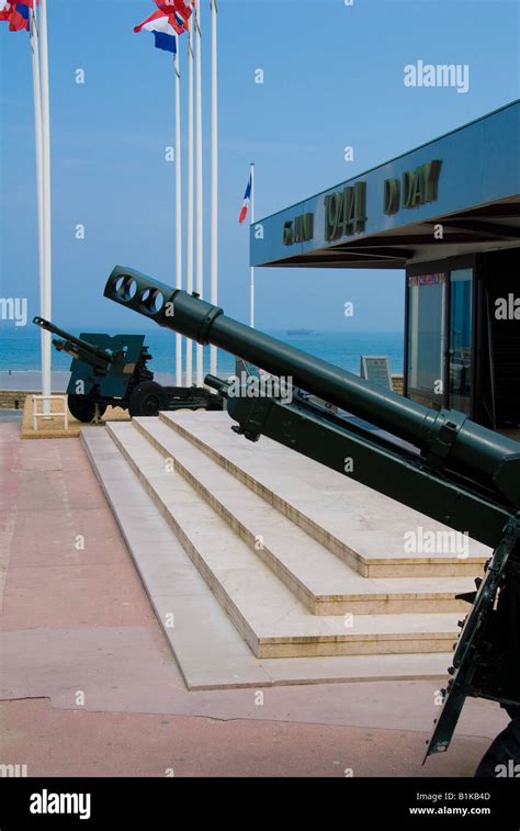 Arromanches museum normandy france hi-res stock photography and images ...