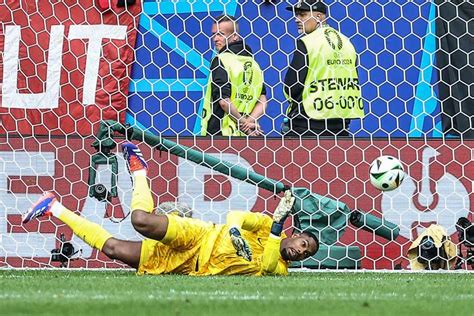 Fran A Vence B Lgica Gol Contra No Fim E Vai S Quartas Da Eurocopa