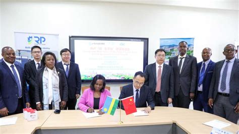 Le Rwanda Et La Chine Renforcent Leur Coop Ration Dans La Formation