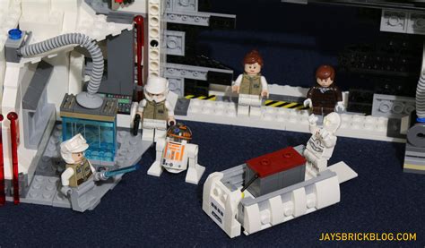 Review Lego 75098 Ucs Assault On Hoth Jay S Brick Blog