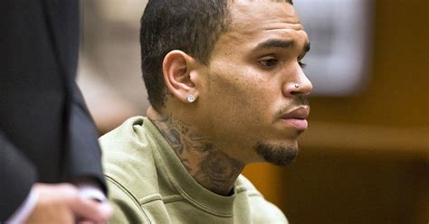 Juez Revoca La Libertad Condicional Al Cantante Chris Brown