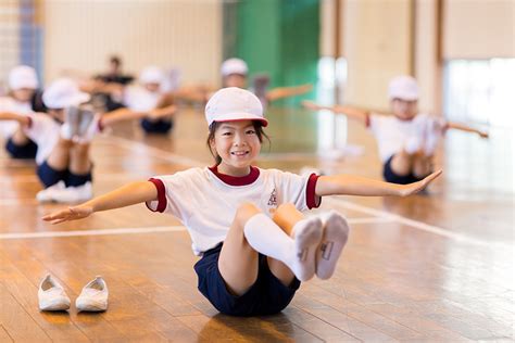 2年生 体育「体ほぐしの運動」