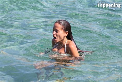 Anitta Shows Off Her Amazing Bikini Body In Mykonos Photos The Fappening Leaked Photos