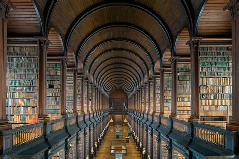 Visiting The Long Room At Trinity College Library In Dublin The Images