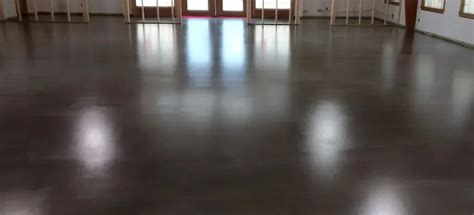 Наливные полы в Новосибирске под ключ | Цены от 812 руб/м² в 2025 году