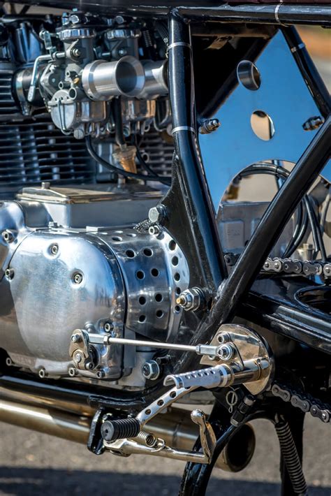 Honda Cb Naked Racer By Kott Motorcycles Bikebrewers