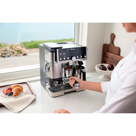 ninja luxe caf茅 premier series espresso machine 3