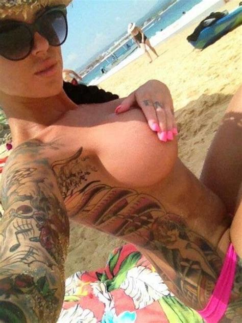 Tinder Sluts Sex Contacts Mature Hookups Affair Dating