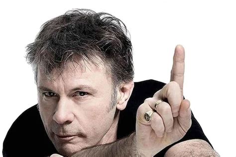 Bruce Dickinson Vocalista Revela O Seu Deus Do Rock E Qual