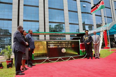 Uhuru Opens Kenyan DCIs New Ultra Modern Forensic Lab The Maravi Post