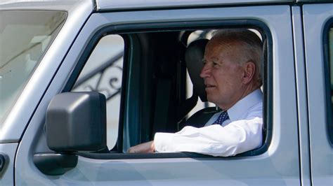 Joe Biden Flashed By Large Naked Scottish Man En Route To Cop In Glasgow Itv News