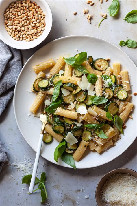 Vegan Zucchini Pasta - Vibrant plate