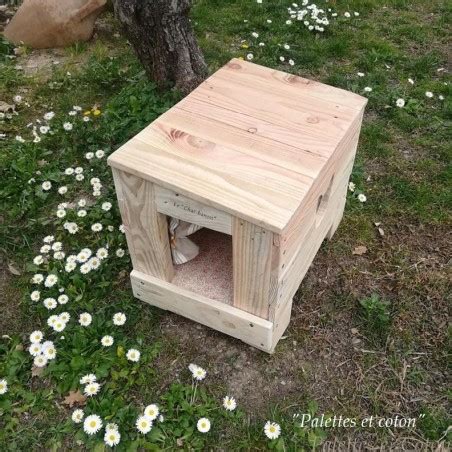 Cabane a chats réalisée en bois de palettes Palettes et coton