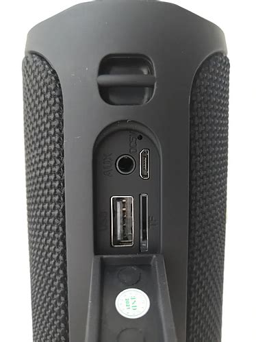 Купить Портативная Bluetooth колонка переносная с радио, зарядка через ...