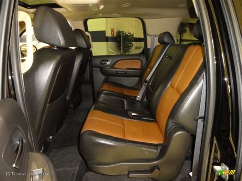 2007 Chevrolet Suburban 1500 Z71 4x4 Interior Color Photos | GTCarLot.com