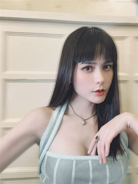 Nữ đại gia quận 7 phản ứng khi bị so sánh với hot girl lừa đảo Bắc Giang
