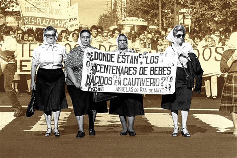 Abuelas De Plaza De Mayo C Mo Seguir La B Squeda De Nietos Cuando Ya