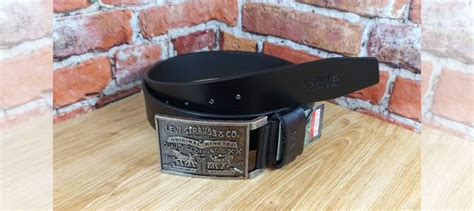 Ремень мужской Levi's с бляхой длина разная купить в Москве с доставкой ...