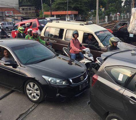 Mesin Kendaraan Kerap Mati Di Perlintasan Rel Kereta Api Ternyata Ini