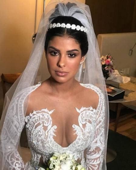 As fotos do casamento da ex BBB Munik ficaram ótimas