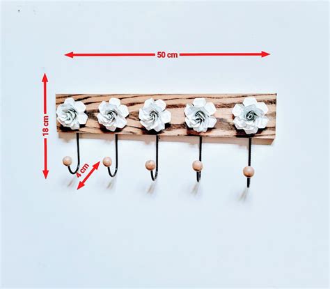 CABIDEIRO 5 GANCHO DE FERRO E MADEIRA FLOR RÚSTICO Elo7