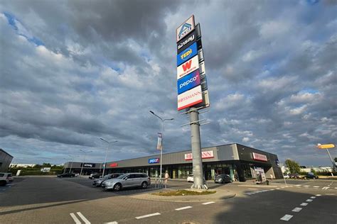 Nowy park handlowy szykuje się do otwarcia Okoliczni mieszkańcy z