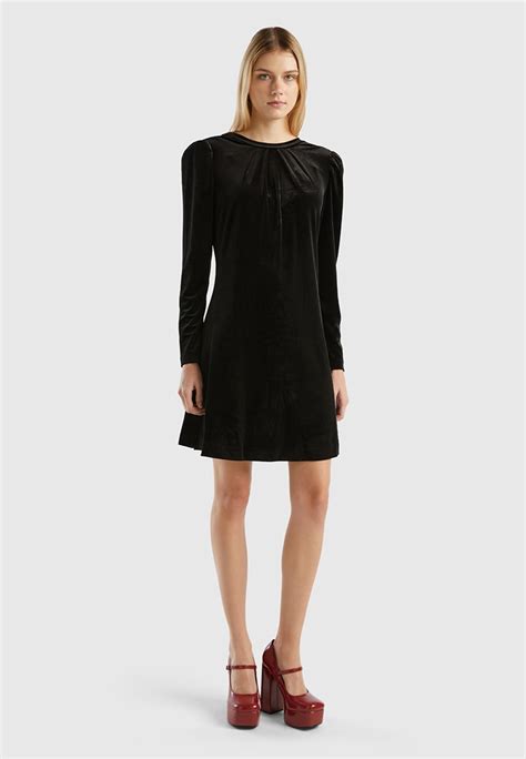 Платье United Colors of Benetton, цвет: черный, RTLADD644901 — купить в ...