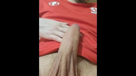 Бью членом об живот Pornhub Gay