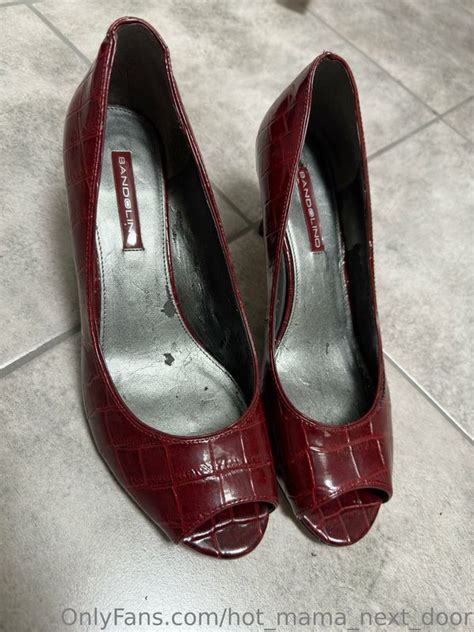 Hot Mama Next Door Nude Leaks OnlyFans OnlyFans Fapellino