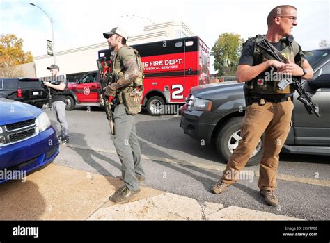 St Louis United States 24th Oct 2022 FBI Agents Stand At The Ready