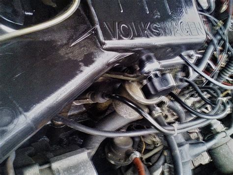 Крепление корпуса воздушного фильтра — Volkswagen Golf Mk2, 1,8 л, 1986 ...
