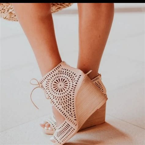 Jeffrey Campbell Rayos Perforated Wedge Sandals Nude Gem