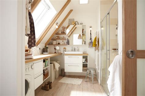 Une Salle De Bains Sous Les Combles Leroy Merlin