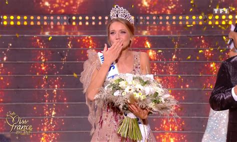 Miss Normandie Amandine Petit est élue Miss France 2021 La boussole