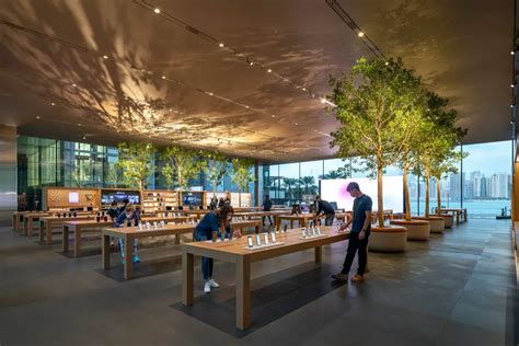 Apple Al Maryah Island Abu Dhabi UAE E Architect