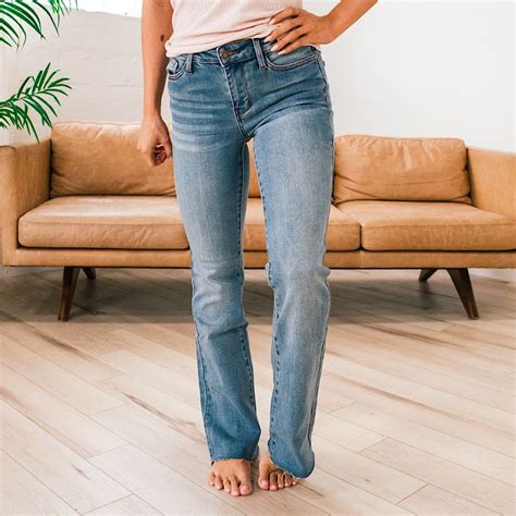 The Ultimate Guide to Jean Sizes: Finding Your Perfect Fit