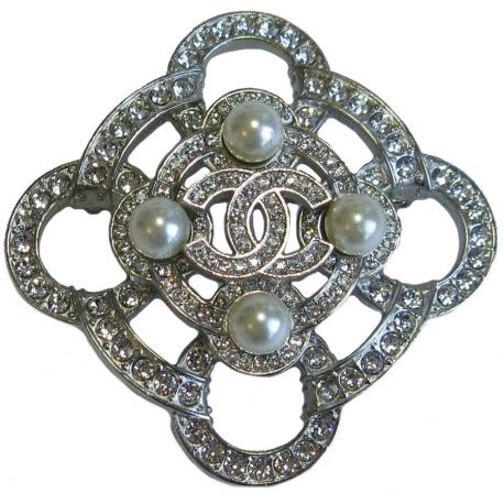 Broche Chanel strass et perles nacrées OCCASION CERTIFIEE AUTHENTIQUE