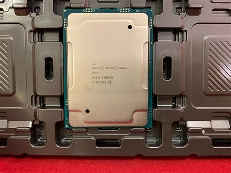 Intel Xeon Gold 6154 3.0GHz 18C 24.75MB L3 Cache FCLGA3647 CPU ...
