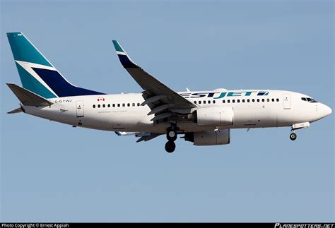 C GYWJ WestJet Boeing 737 7CT WL Photo By Ernest Appiah ID 380128