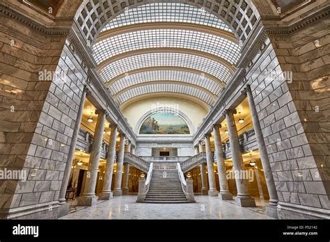 Interior Of Capitol Building Hi Res Stock Photography And Images Alamy