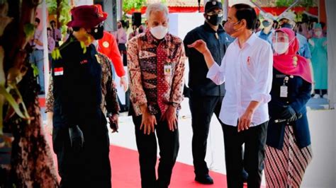 Jokowi Dukung Ganjar Atau Prabowo Begini Analisa Yunarto Wijaya