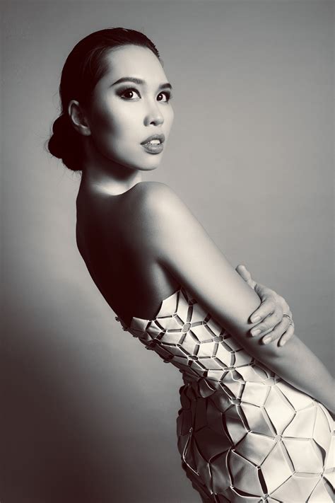 Si U M U H Anh Quy N R Ng T Ng N D Kh Ng M C Bikini Vov Vn