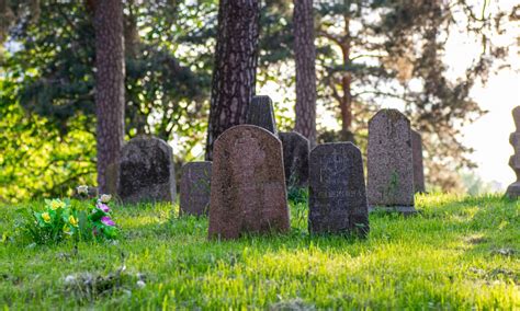 История возникновения надгробий Полезные статьи на Грин-Стоун